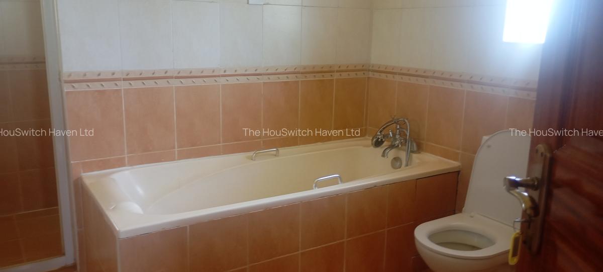 4 Bed House with En Suite at Glory Road - 12