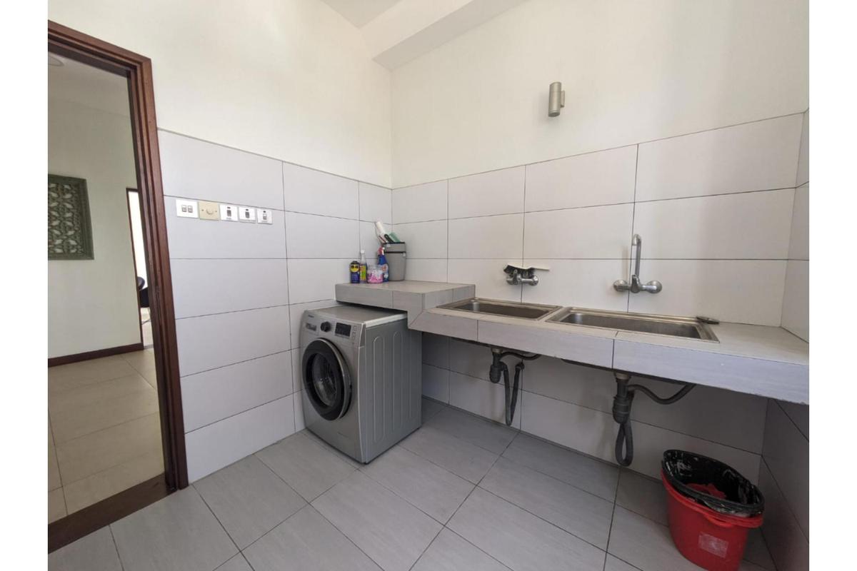 2 Bed Apartment with En Suite in Nyali Area - 8