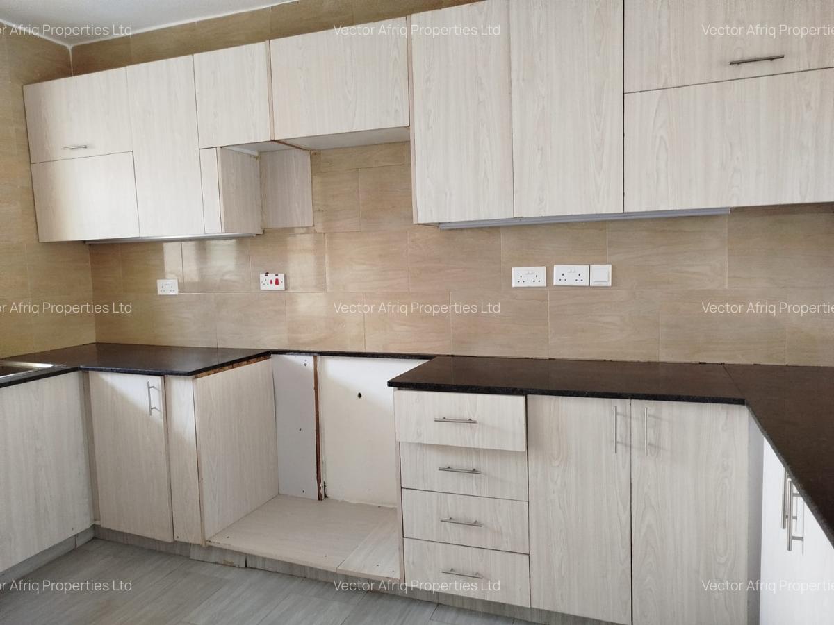 4 Bed Apartment with En Suite at Syokimau - 16