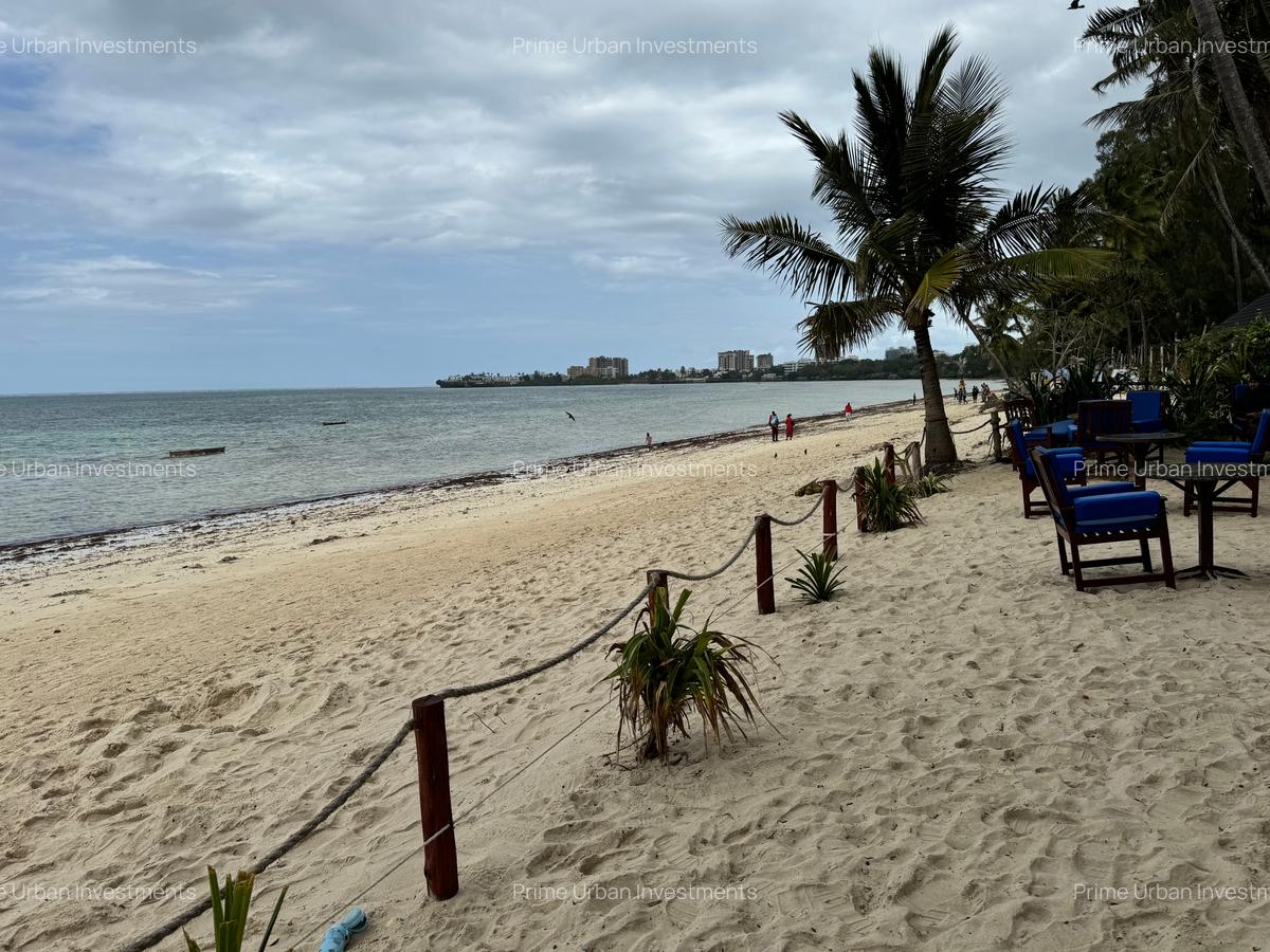 Serviced 2 Bed Apartment with En Suite in Nyali Area - 2