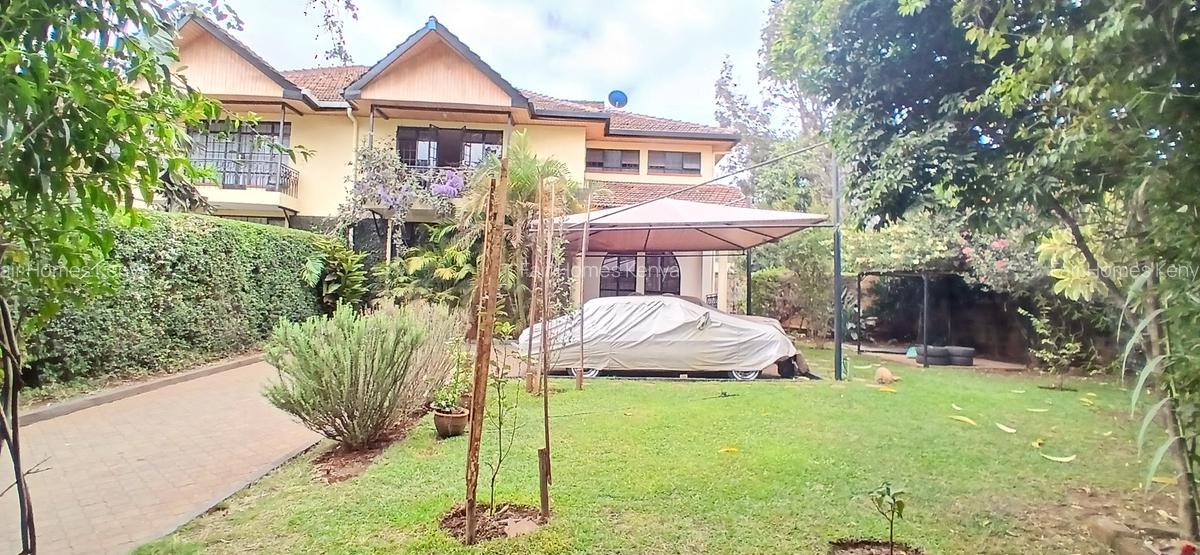 4 Bed Townhouse with En Suite at Lavington Green - 1