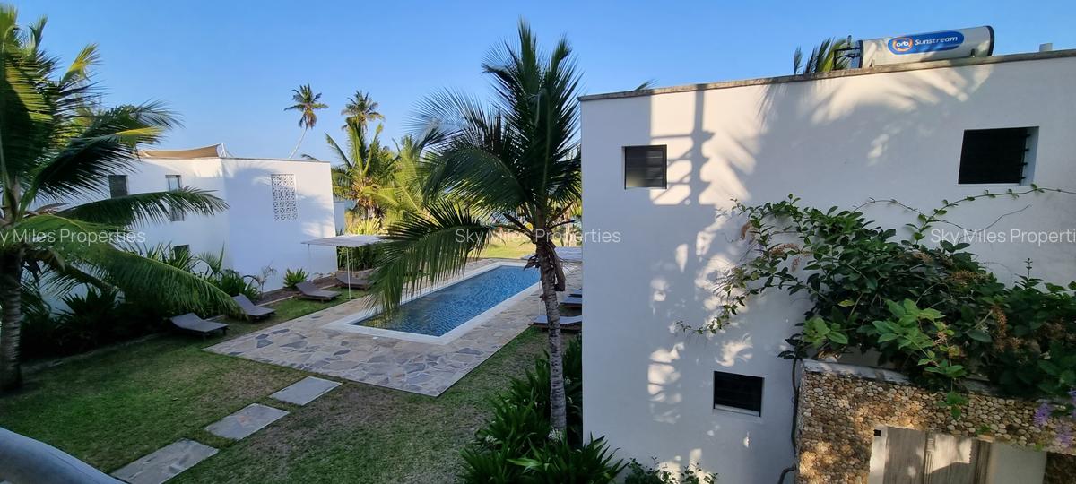 Serviced 2 Bed Apartment with En Suite at Kikambala - 14