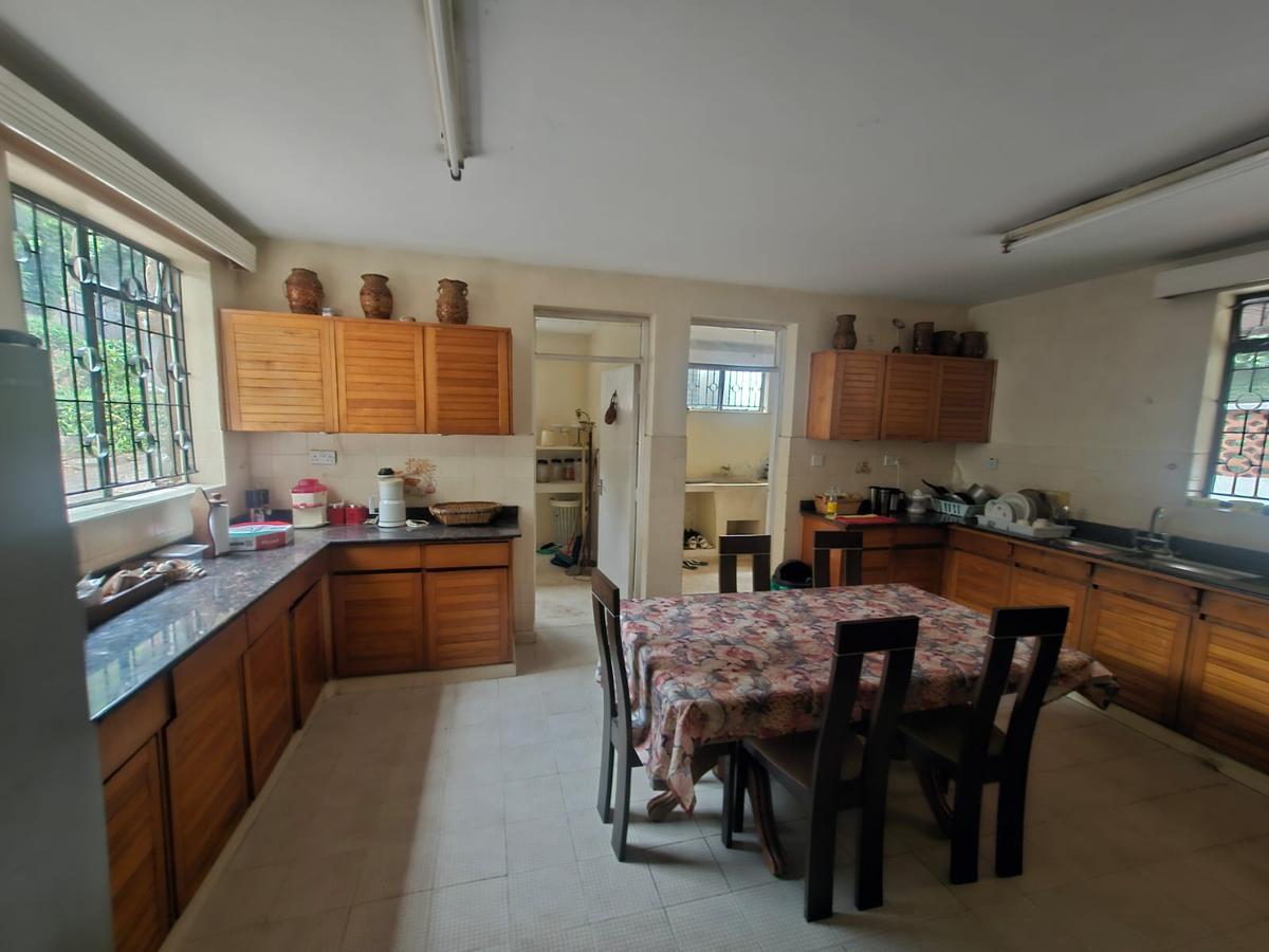 4 Bed House with En Suite in Kyuna - 11