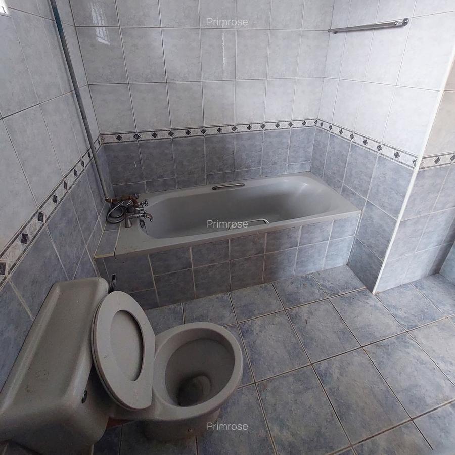 3 Bed Apartment with En Suite in Westlands Area - 6