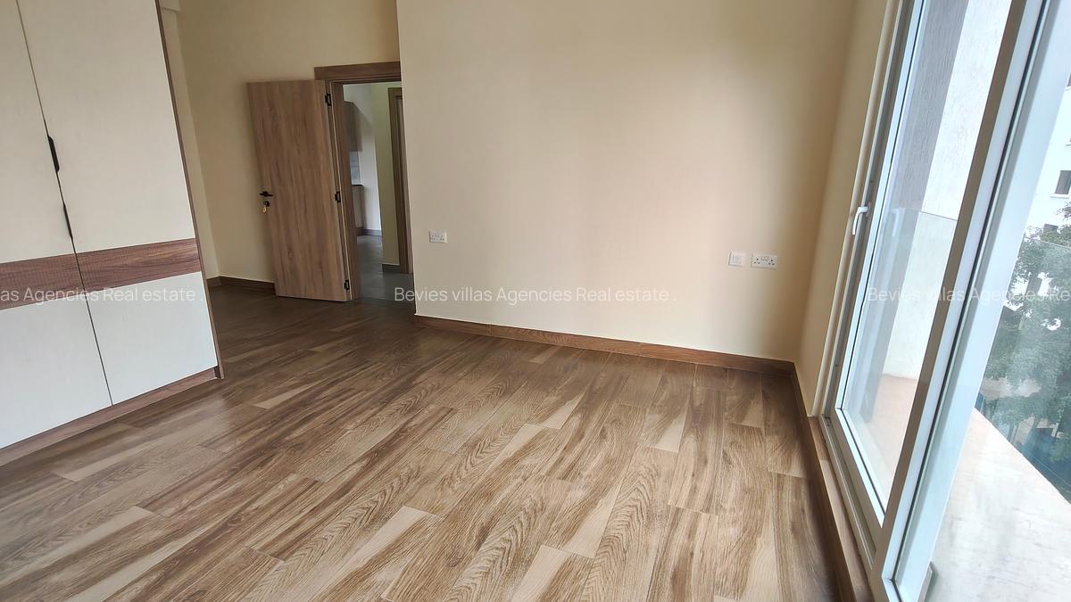 2 Bed Apartment with En Suite at Parklands - 9