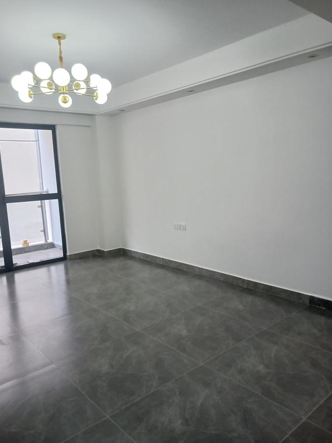 2 Bed Apartment with En Suite at Riverside Drive - 17