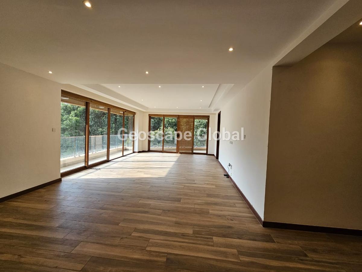 3 Bed Apartment with En Suite in Spring Valley - 7