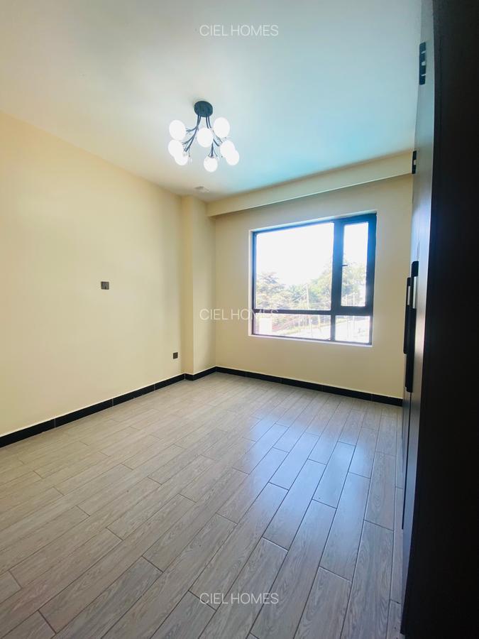 2 Bed Apartment with Swimming Pool at Wood Avenue - 12