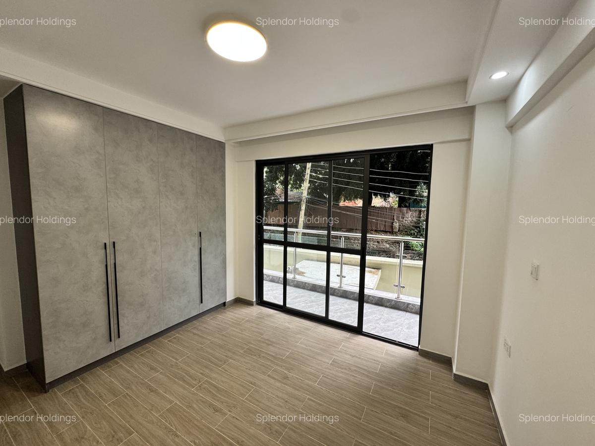 Serviced 2 Bed Apartment with Swimming Pool in Riverside - 3