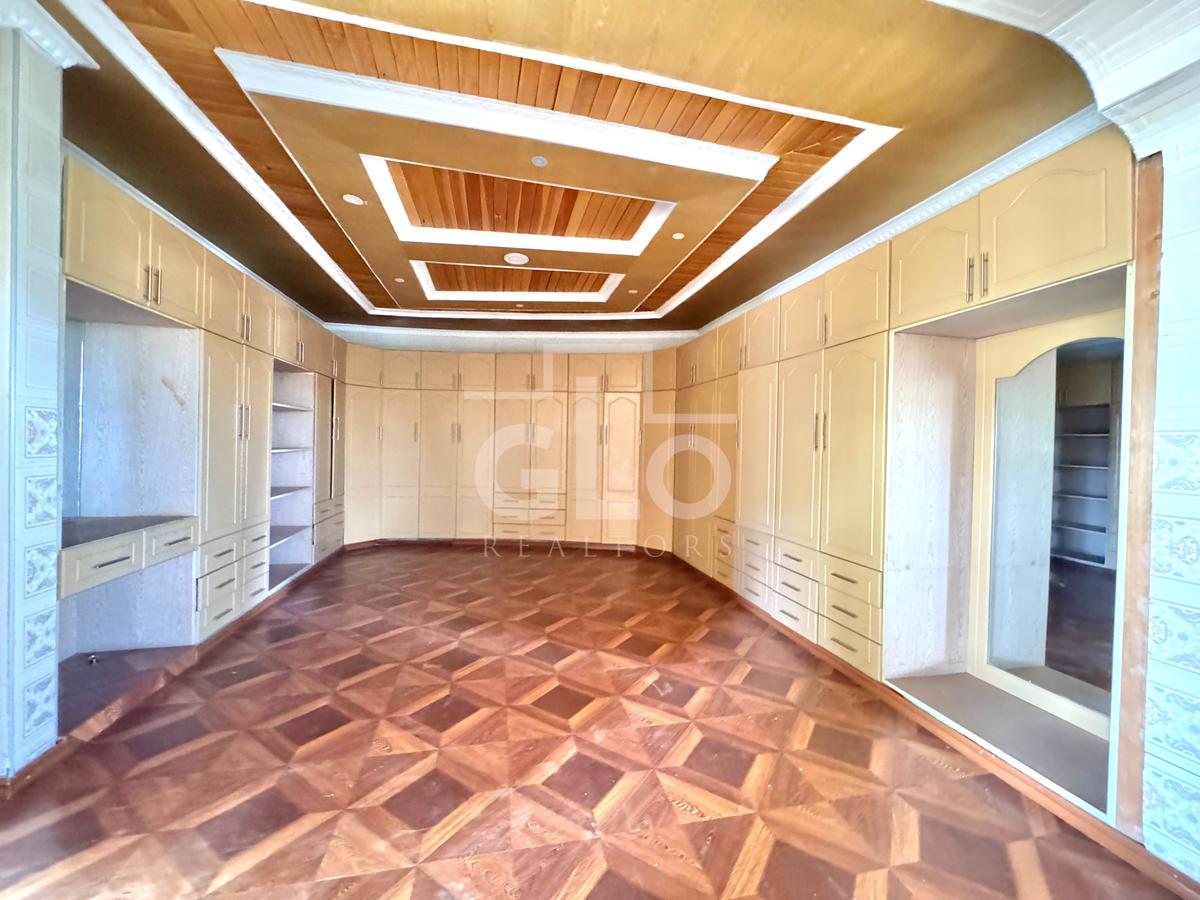 10,000 ft² Commercial Property with Service Charge Included at Muthaiga North - 18
