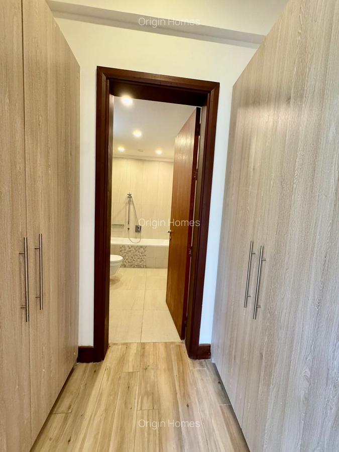 4 Bed Apartment with En Suite at Parklands - 12