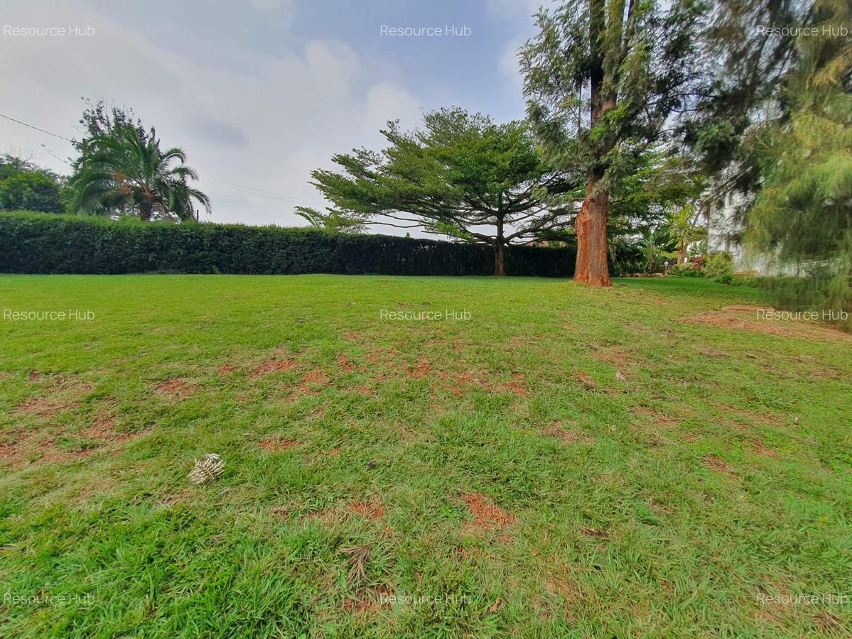 5 Bed House with En Suite at Nyari - 4