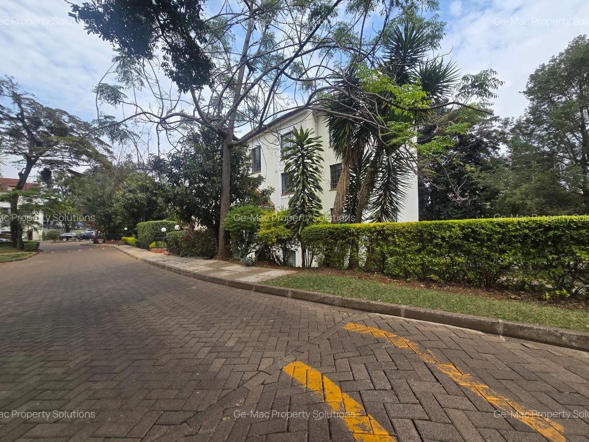 3 Bed Apartment with En Suite in Muthaiga - 2