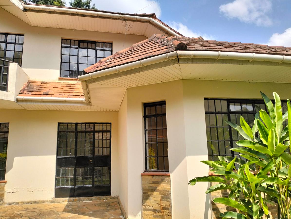 4 Bed Townhouse with En Suite in Spring Valley - 6