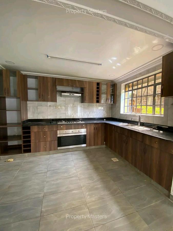 3 Bed Villa with En Suite at Kigwaru Drive - 5