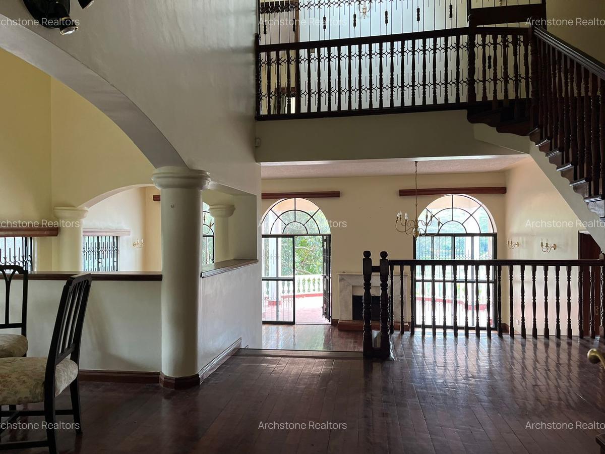 5 Bed House with En Suite in Nyari - 3