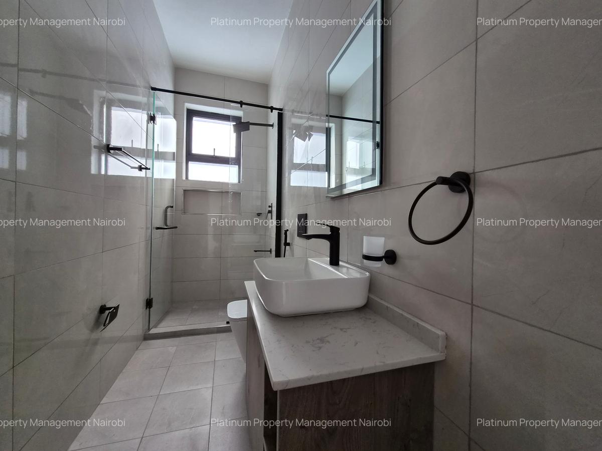 3 Bed Apartment with En Suite at Brookside Gardens - 10