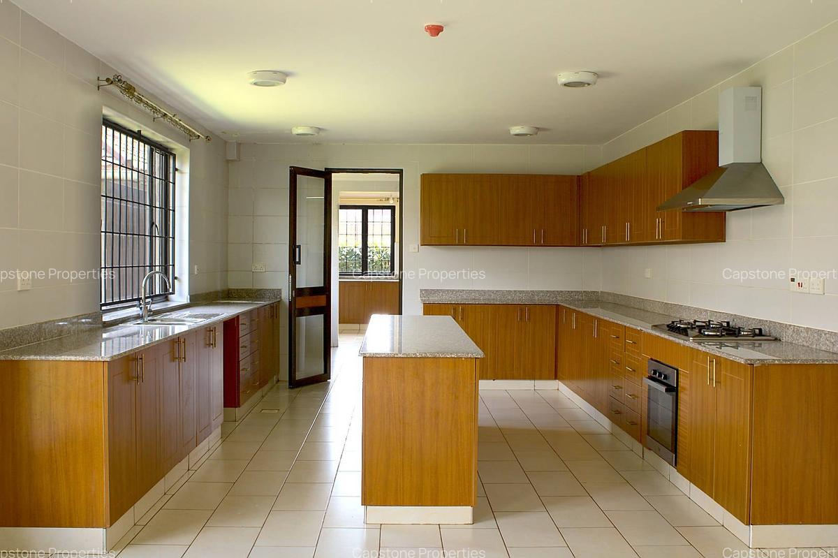 4 Bed Townhouse with En Suite in Runda - 11