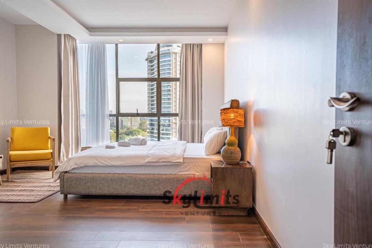 Serviced 3 Bed Apartment with En Suite at Brookside Drive - 10