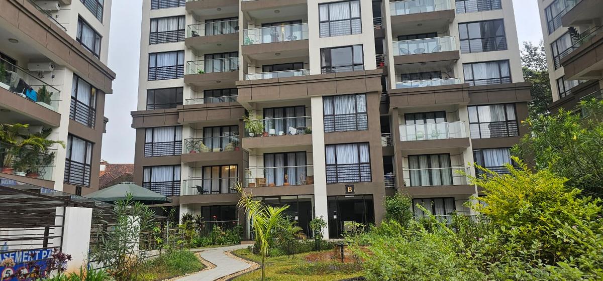 Serviced 3 Bed Apartment with En Suite at Riverside Drive - 15