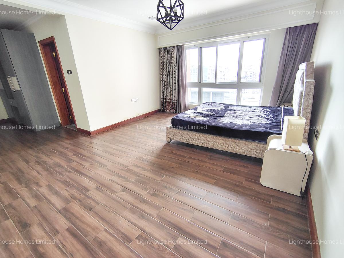 Furnished 3 Bed Apartment with En Suite at Hurlingham - 8