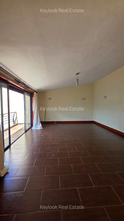 4 Bed House with En Suite at Runda - 10