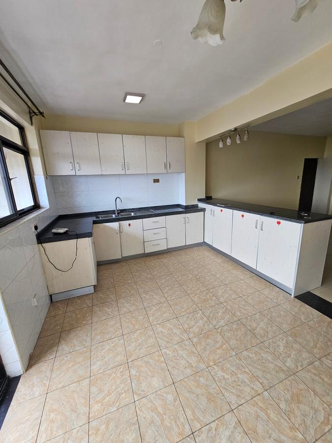 3 Bed Apartment with En Suite at Kilimani - 14