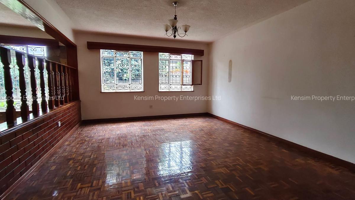 5 Bed House with En Suite in Nyari - 16