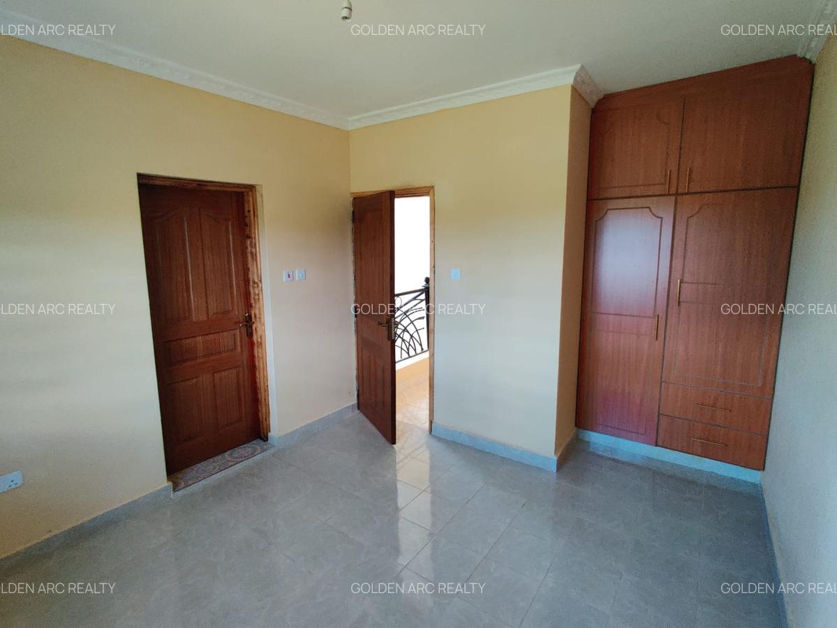 4 Bed Townhouse with En Suite in Ongata Rongai - 17