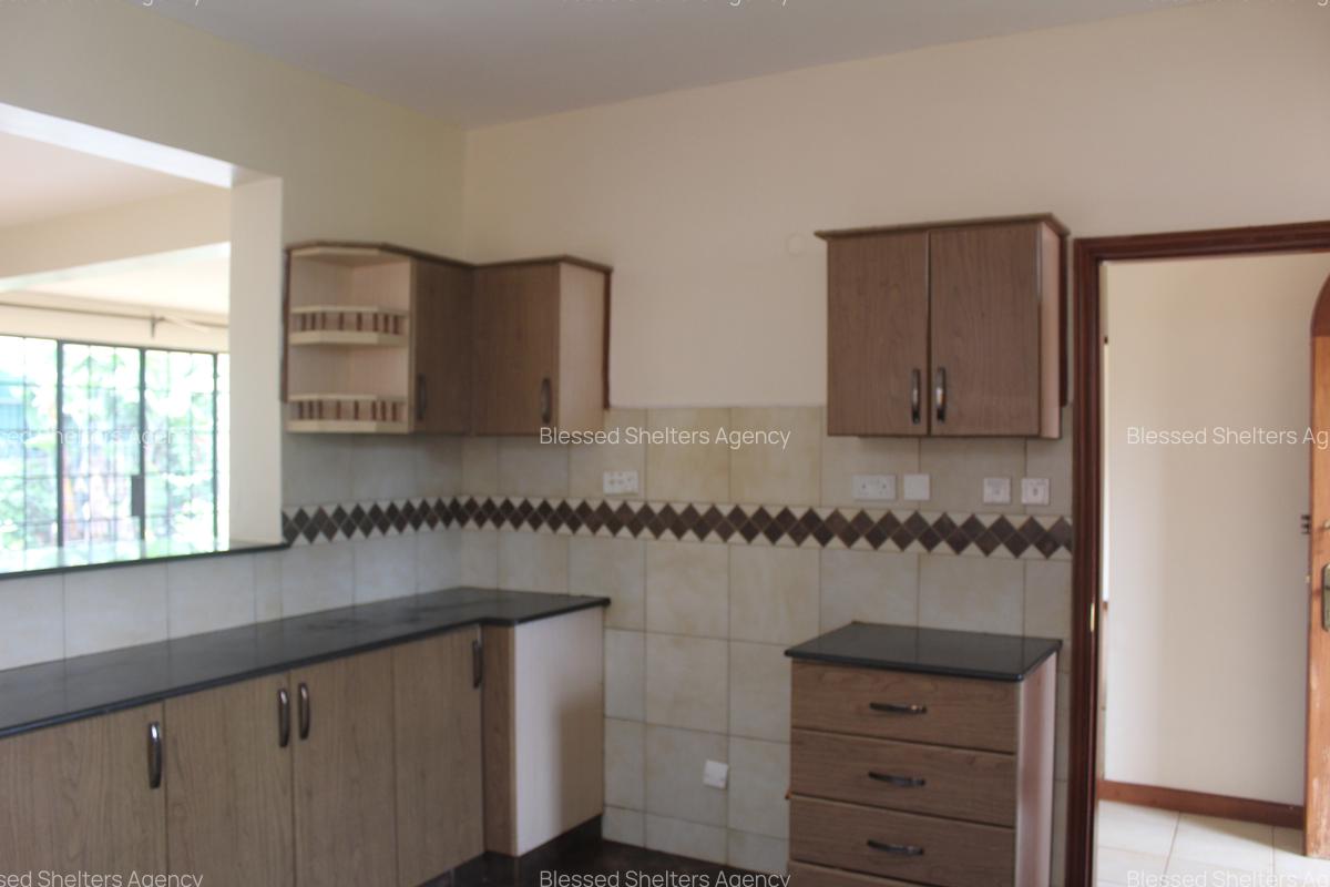 4 Bed Villa with En Suite in Kiambu Road - 6