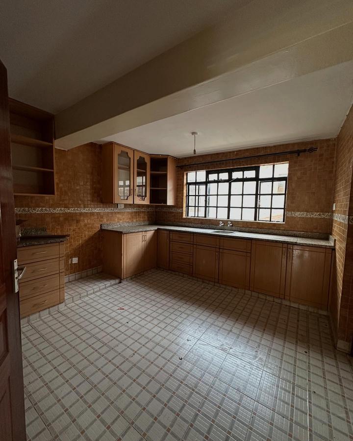 4 Bed Apartment with En Suite in Kileleshwa - 12