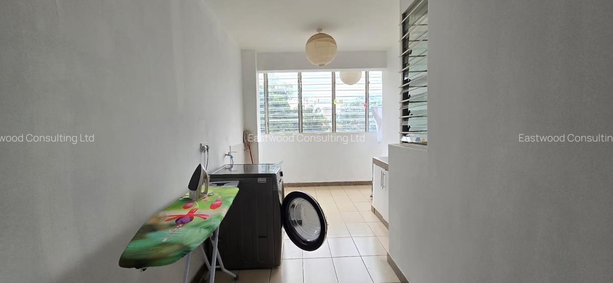 4 Bed Apartment with En Suite at 6Th Parklands - 19