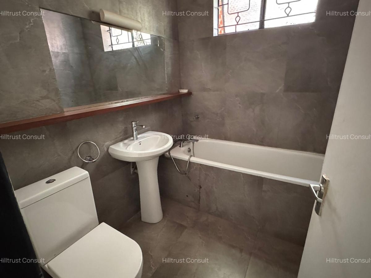 4 Bed Townhouse with En Suite at Off James Gichuru - 11