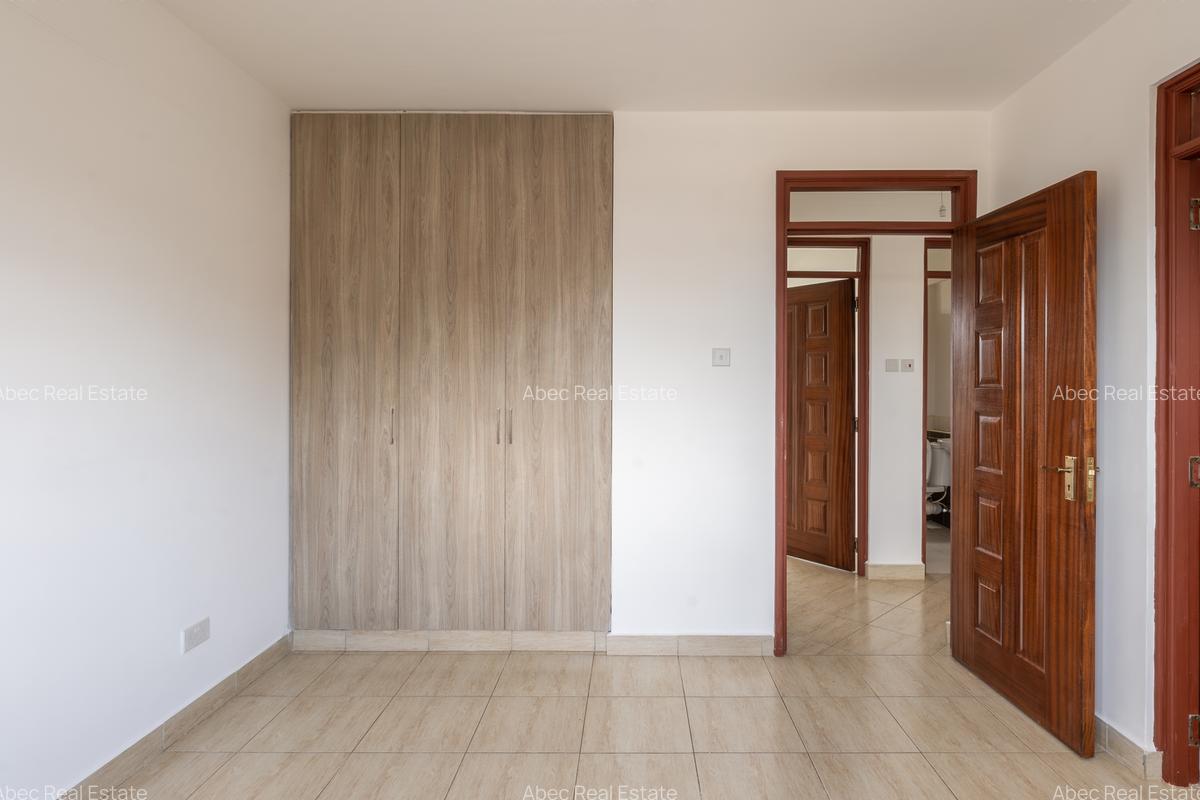 2 Bed Apartment with En Suite at Naivasha Road - 18