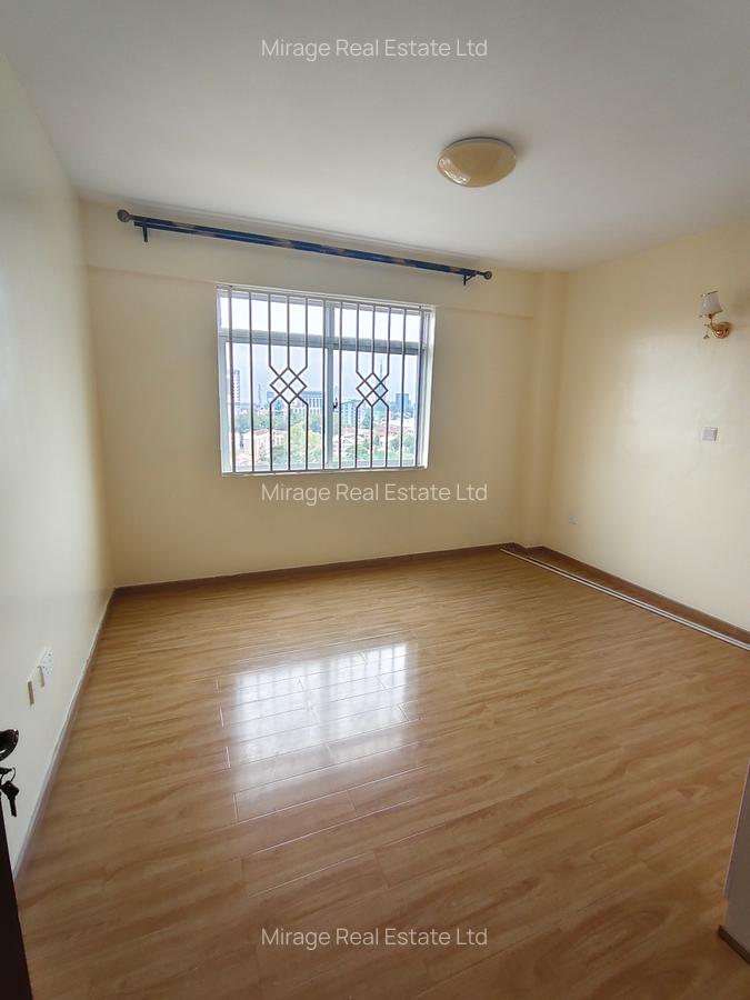 3 Bed Apartment with Gym in Kilimani - 9