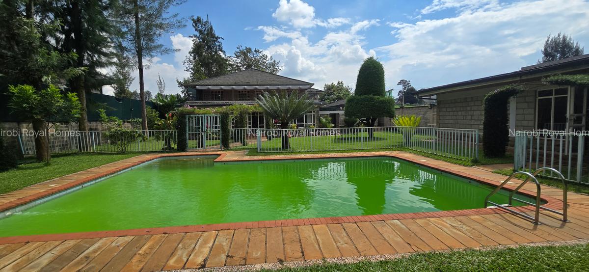 4 Bed House with En Suite at Mimosas Drive - 5