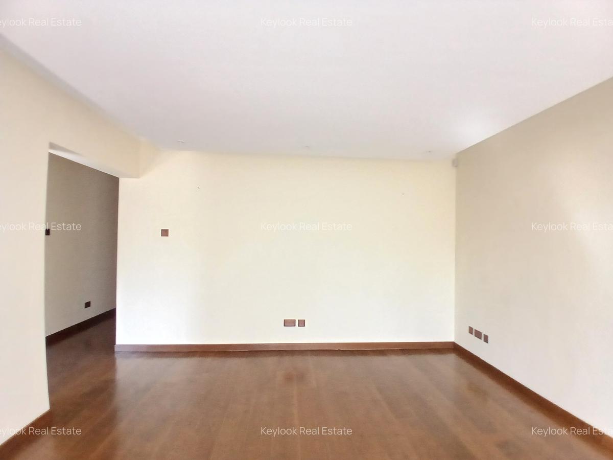 5 Bed Townhouse with En Suite at Lavington Green - 11