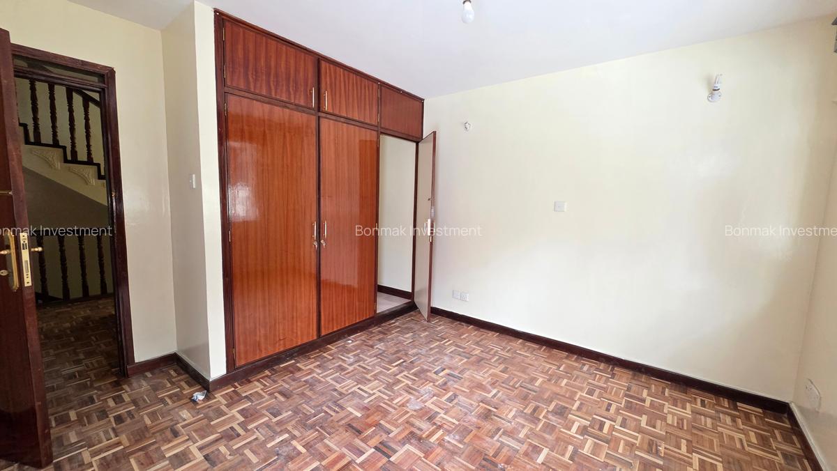 4 Bed Townhouse with En Suite at Lavington Green. - 8