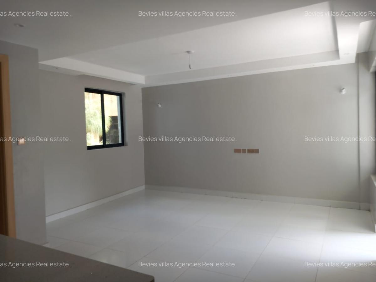 1 Bed Apartment with En Suite at Parklands - 5