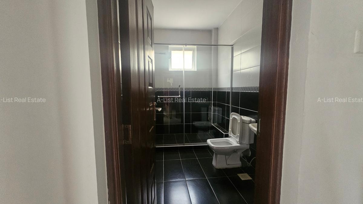 2 Bed Apartment with En Suite at Bohra Street - 10