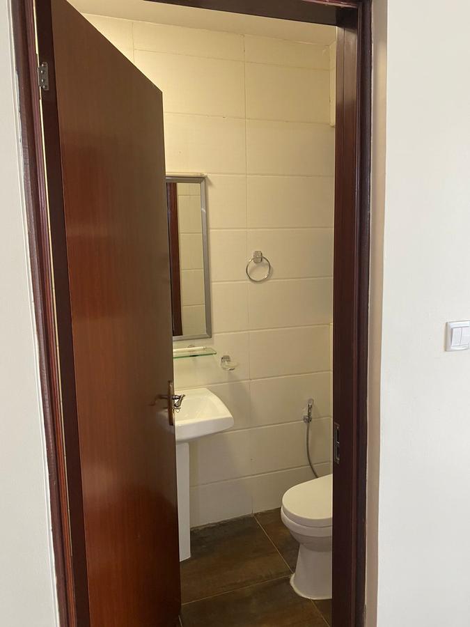 4 Bed Apartment with En Suite in Westlands Area - 17