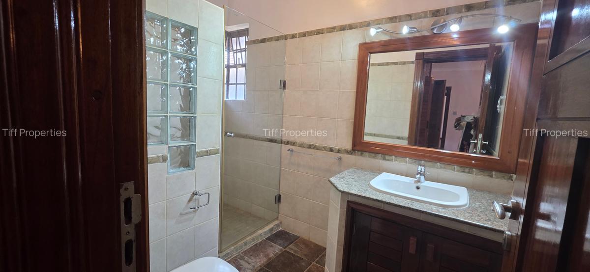 4 Bed Townhouse in Spring Valley - 12