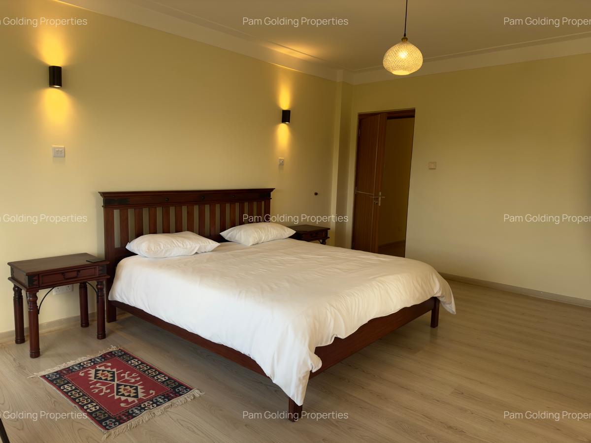 Serviced 3 Bed Apartment with En Suite at Rhapta Road - 12
