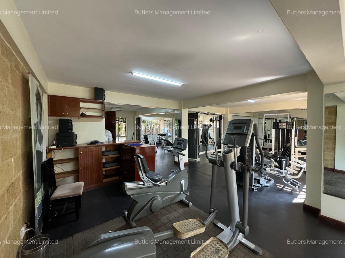 Serviced 2 Bed Apartment with En Suite in Brookside - 18