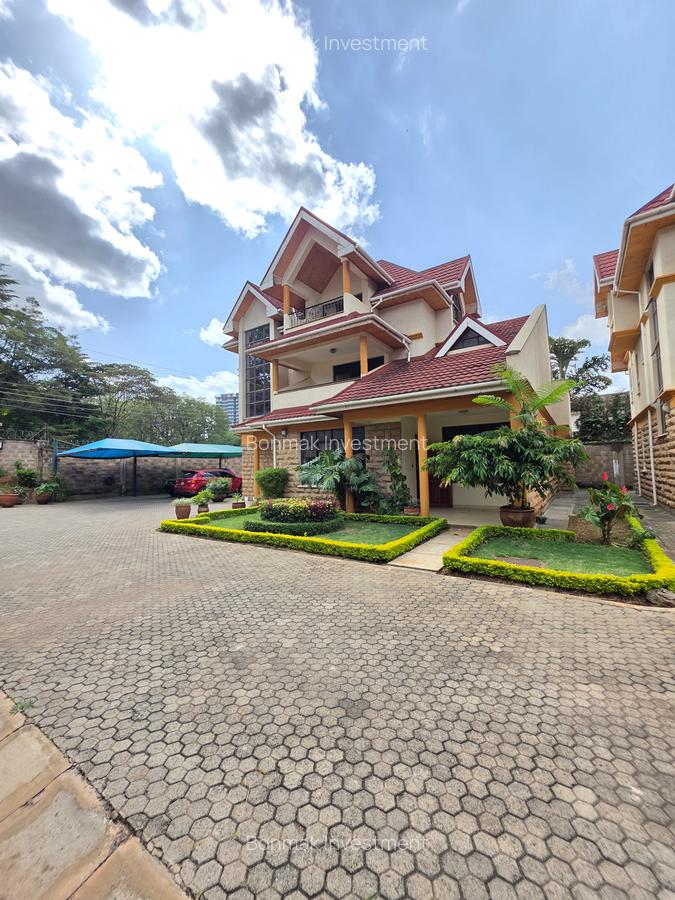 4 Bed Townhouse with En Suite at Kaputei Gardens. - 4