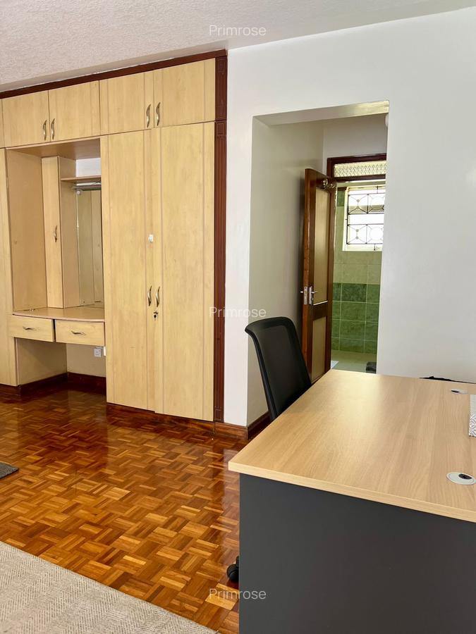 Furnished 3 Bed Apartment with En Suite in Riverside - 5