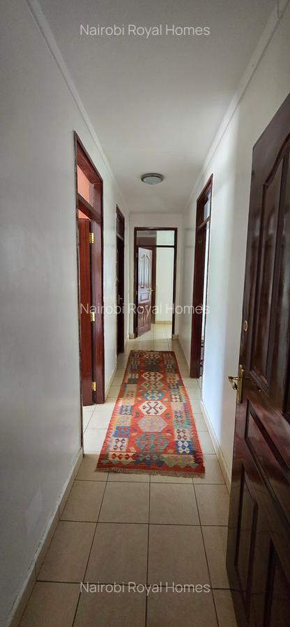 4 Bed House with En Suite at Loresho Road - 18