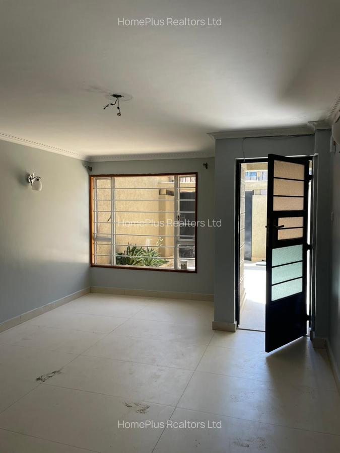 4 Bed Townhouse with En Suite at Nasra Court - 16