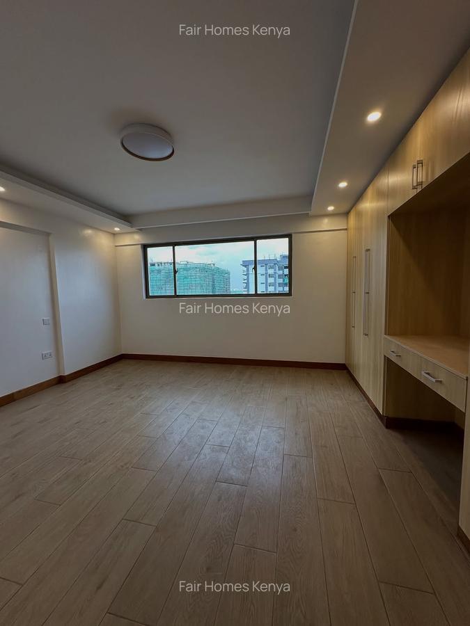 4 Bed Apartment with En Suite at Othaya Road - 3