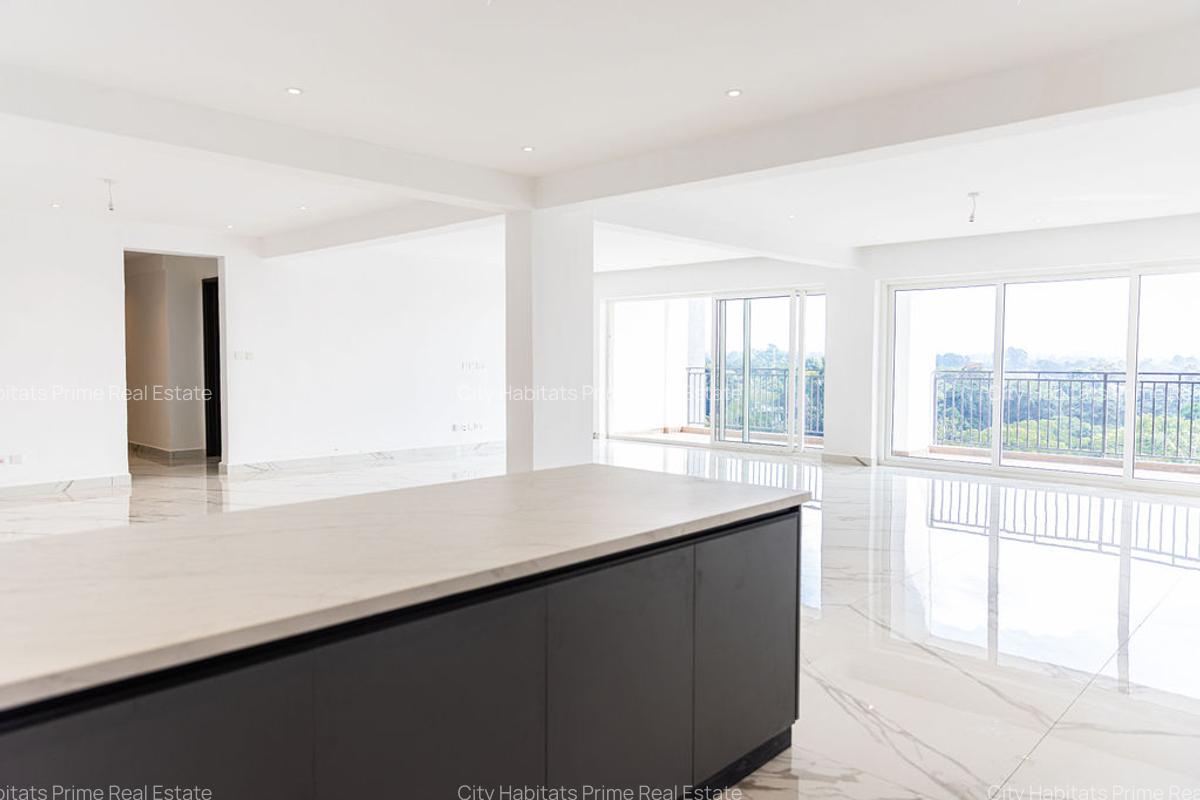 4 Bed Apartment with En Suite in Westlands Area - 12